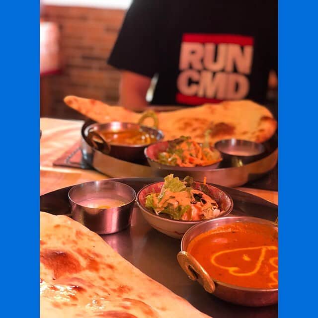 のインスタグラム：「* * * お墓参りと弟curry👳🏾🇮🇳🍛 * 今年もまた1年、みんなと生きます。 * * #dazzle4life #d4l #cmd #研塗楽 #0528 #shimacity #curry #0528 #weloveyou #どうやったら逢えますか」