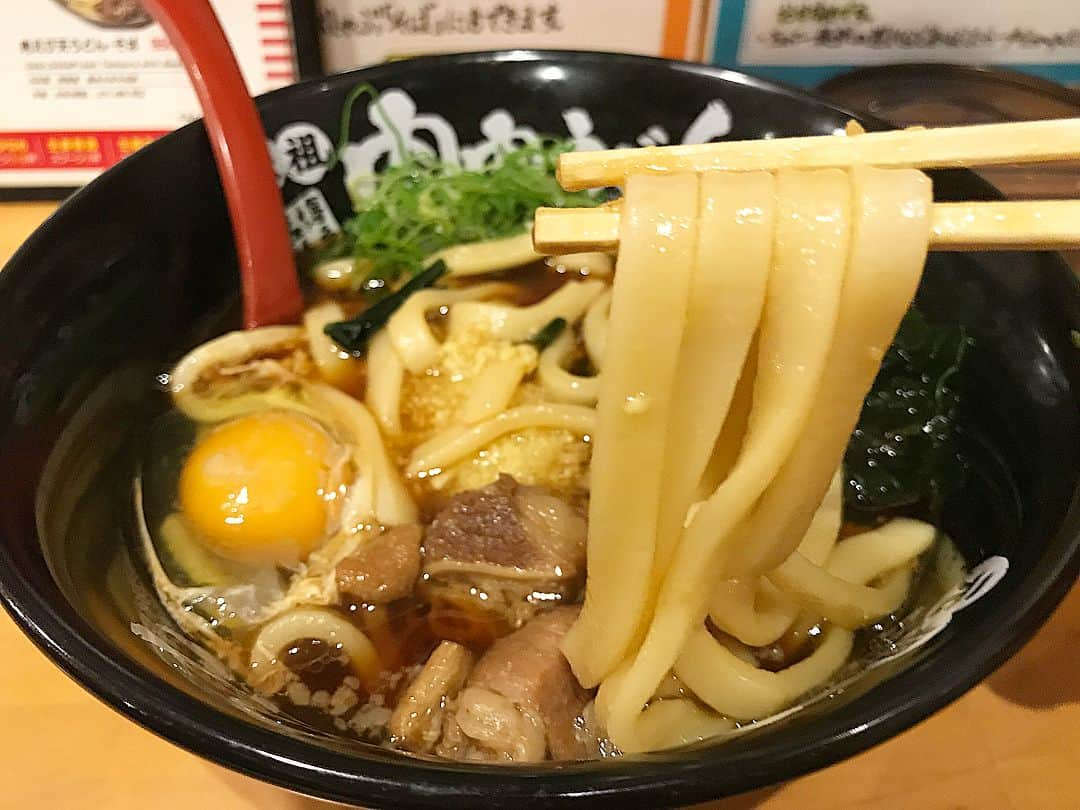 大見さなえさんのインスタグラム写真 - (大見さなえInstagram)「福岡に住んでる大食いの かじみなが東京に来てくれた😆💓 ・ という事でみんなでご飯🤤🍽 らっすん、たかちゃん、自由人さん ちなりちゃん、どらちゃんと(*^^*) 楽しかった！また集まりたいぃ🐥✨ ・ あとは最近の食べ歩き写真🐥🍗🍟🍭 ちなみに明日zipの7時15分〜ハテナビちょっとでます(*´꒳`*) ・ #大食い #集まり #らすかる #たかちゃん #自由人さん #ちなりちゃん #かじみな #どらちゃん #食べ歩き #楽しかった #にじゅうまる」5月28日 12時39分 - tabe_megumi