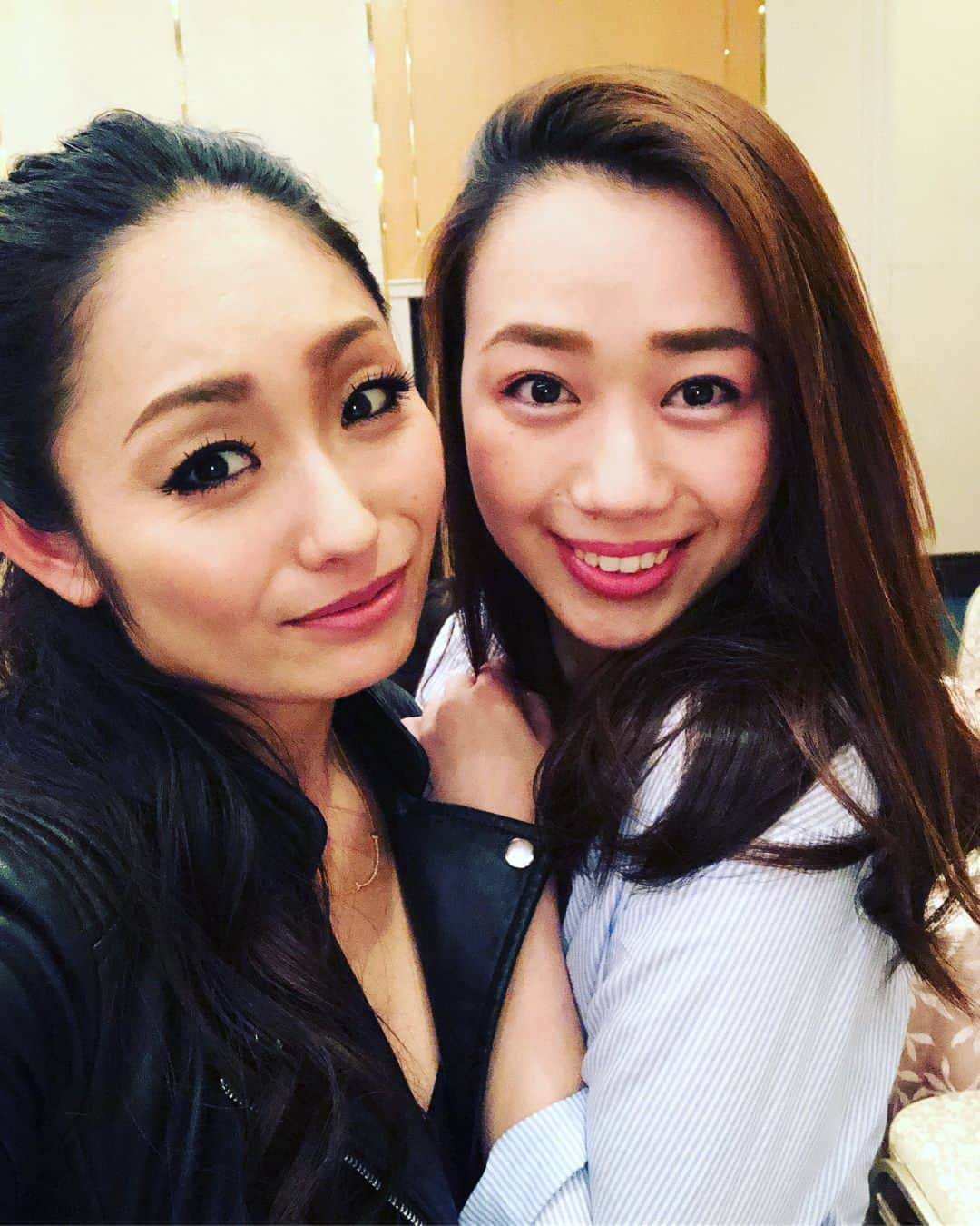 安藤美姫さんのインスタグラム写真 - (安藤美姫Instagram)「My Childhood friend part 2💕💕💕 幼馴染ショットパート2💕💕💕 まりりんもノービスからのお友達😍♥️ 今でも仲良し＆大好き💕💕💕😊💕💕💕 #幼馴染 #プリンスアイスワールド2018  #大津 #高橋大輔 #安藤美姫 #小林宏一 #小川真理恵 #princeiceworld2018 #piw #daisuketakahashi #mikiando #hirokazukobayashi #marieogawa」5月28日 20時00分 - miki_m_ando0403