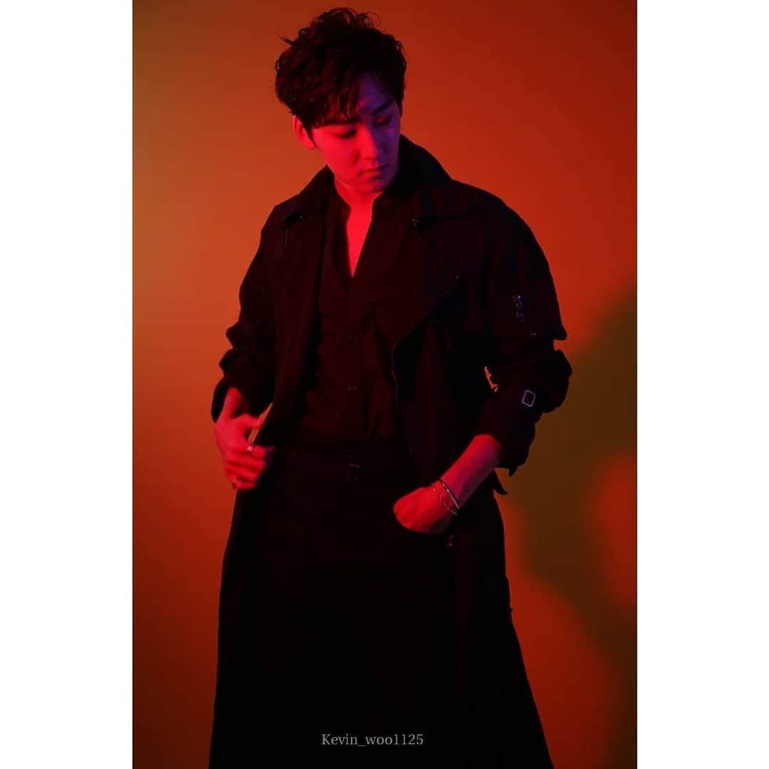 ケビン・ウーさんのインスタグラム写真 - (ケビン・ウーInstagram)「— OK guys TT leave me alone cuz I wanna die enteymeyndymmhf Mr.Woo what did you think about ? I leave my fans to be for a year then come and KILL them ALL ! My heart :"""" . . . ʚ 180528 | Kevin's Official site update ɞ . . . #KevinWoo #WooSungHyun #Kevin #케빈 #EliKim #KimKyungJae #ShinSooHyun #SooHyun #Kiseop #LeeKiseop #Seop #Hoon #YeoHoonMin # #Jun #JunYoung #LeeJunYoung #UKISS #유키스 #키스미 #KPOP #Kpopboys #kpopboyband #KloverforKevin . . . 【 @Kevinwoo_official 】」5月28日 20時16分 - kevin_woo1125