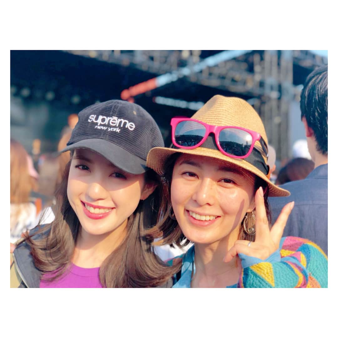 古谷有美さんのインスタグラム写真 - (古谷有美Instagram)「✌️ 杉浦さんちのゆきさんとの週末。 念願のHYUKOH🎪 MOROHAもアジカンもUAも🎪 好きなひとたちと好きな音楽で なんだかもうめいっぱい胸いっぱい....！！ ・ ・ #greenroomfestival  #ずいぶんとゴキゲン顔 #つぎこそはMONDOGROSSO #月1で何かを観るルール」5月29日 21時31分 - yuumifuruya