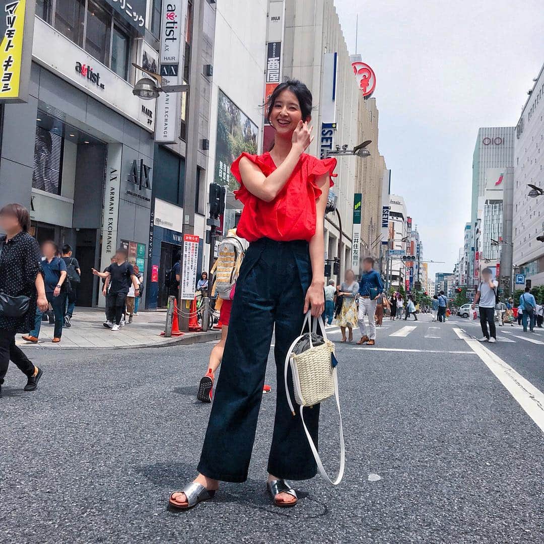 のインスタグラム：「* 🎀 QVC出演情報 🎀 6月1日(金) 21:00〜22:00 &LOVE の 放送でモデル出演致します😊 * 📌https://qvc.jp/ 番組表or検索 📌youtube.com/user/QVCJapan Live * #goodnighteveryone😴 #instagood #instagram #instapic #fashionmodel #instalike #shooting #photographing #followme #myfavorite #selfie #selfiestagram #qvcjapan #qvc」