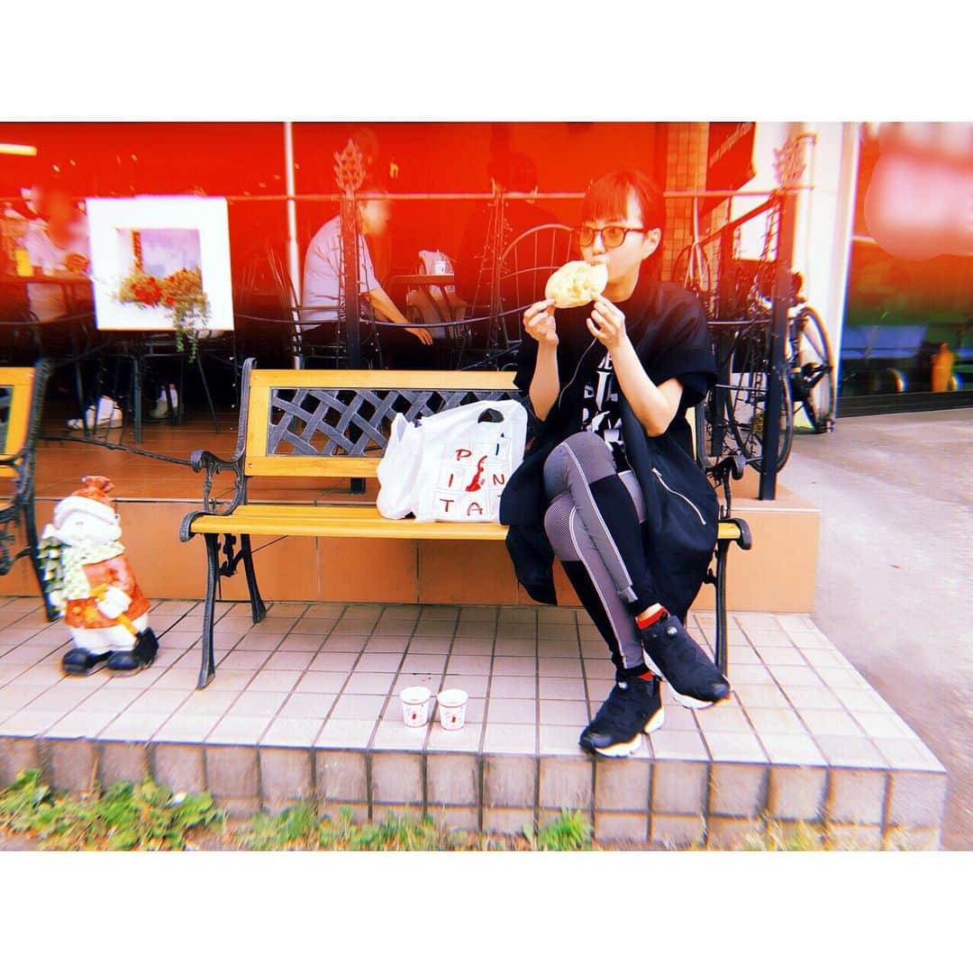 木南晴夏さんのインスタグラム写真 - (木南晴夏Instagram)「運動後の栄養補給 #🐄」5月30日 14時45分 - kinamitopan