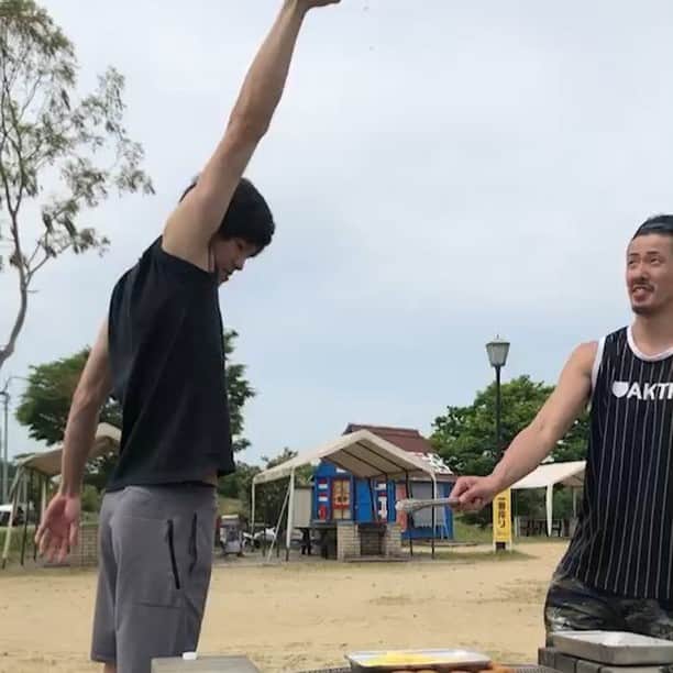 寒竹隼人のインスタグラム：「この前のバーベキューのやつ🍖 じわじわくるなこれ。笑 打点タケェ〜ʕ•ᴥ•ʔ #BBQ #エヴァンゲリオン #AKTR」