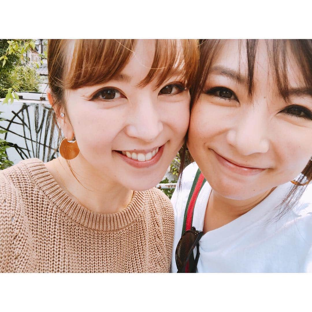 星野加奈さんのインスタグラム写真 - (星野加奈Instagram)「@chiiiie68 と久しぶりにゆっくりランチ❤️ ・ ねねといると楽しいことは何倍にも面白くなるし不安だったことは何でも大丈夫だって思える☀️ ・ いくつになっても自慢のおねーちゃん❤️ ・ #lunch #happytime #sister #family #smile #love #星野姉妹 #いくつになっても #大好きが止まらない #笑」5月30日 16時53分 - kanahoshino0228