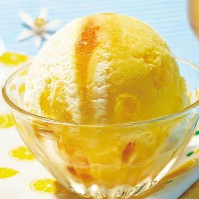 藤田ニコル（にこるん）さんのインスタグラム写真 - (藤田ニコル（にこるん）Instagram)「なんと！にこるん！31アイスクリームの新フレーバーをプロデュースしました🐝♡「ハニーレモンハニー」です！はちみつアイスクリームとレモンソルベにはちみつリボンにレモンキャンディでとってもこれからの季節にピッタリのアイスクリームです🌻🐝泣けるほど美味しいので明後日の6月1日から食べてね🌼まさか自分がアイスクリームまでプロデュースするとは思いもしなかった🤩💗」5月30日 18時44分 - 2525nicole2