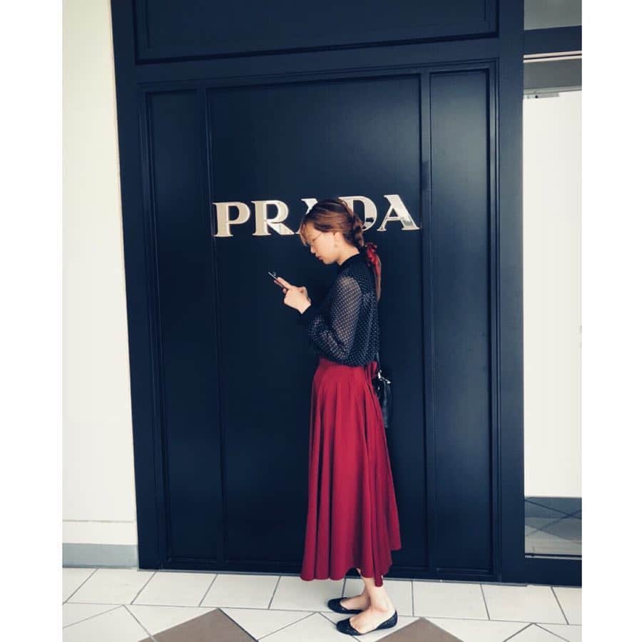 松本さゆきのインスタグラム：「. @lefua.closet  黒との相性も最高ですがな👍 #lefua_2018ad」
