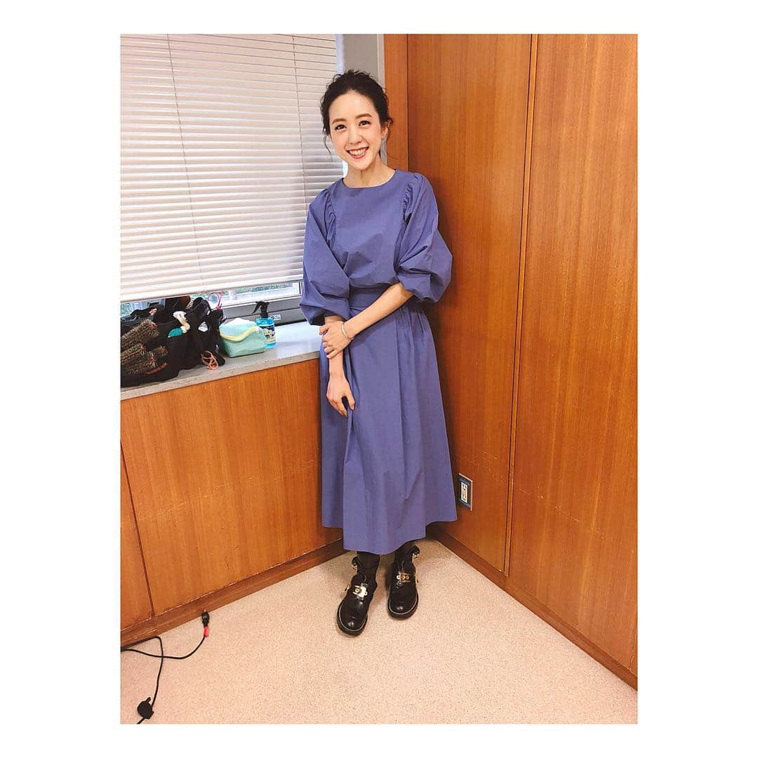 古谷有美さんのインスタグラム写真 - (古谷有美Instagram)「🍇 おはようございます！ 健康診断に行ったら身長が縮んでいました。 とほほ😪牛乳のもう。 ・ ・ #1ミリの恐怖#160ぴったり #お気に入りの昨日のビビット衣装#liesse #紫が好き」5月31日 7時06分 - yuumifuruya