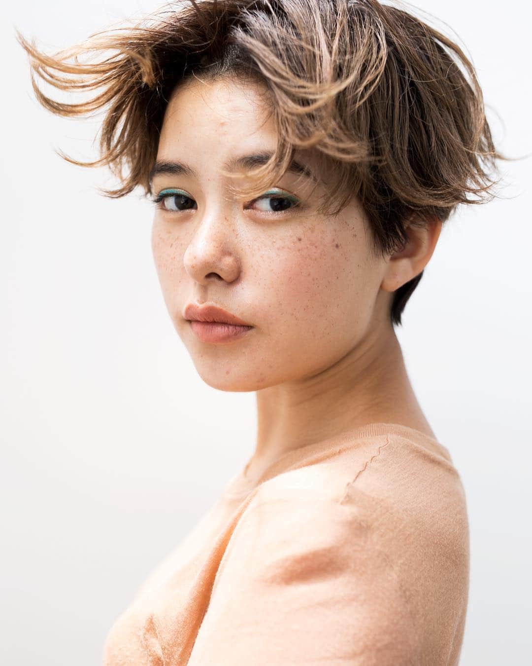 Yanagihara Hirokiさんのインスタグラム写真 - (Yanagihara HirokiInstagram)「小松菜奈もショートにしたのでショートブーム^_^ ・ #ショートヘア」5月31日 7時16分 - yanagihara_hiroki