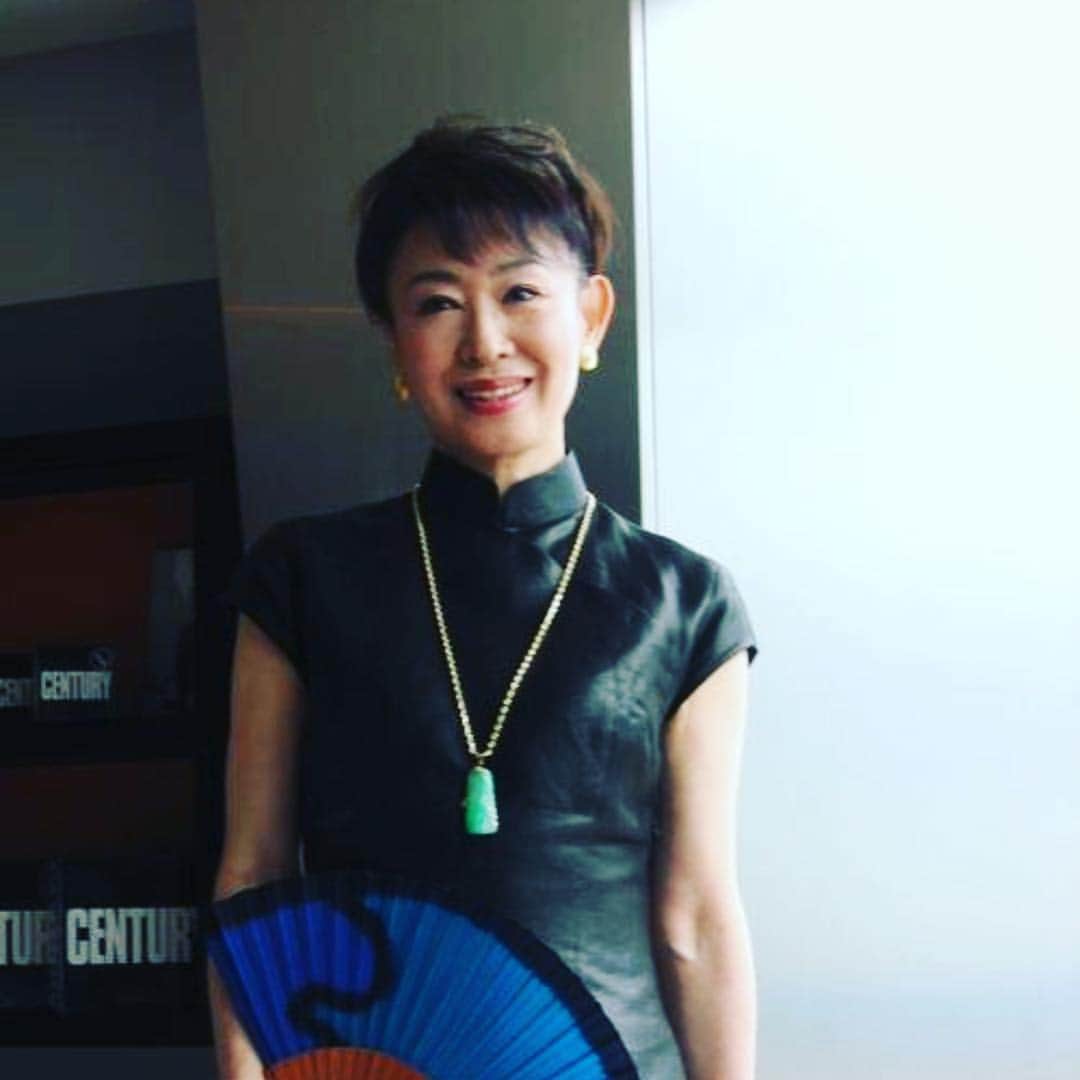 三田佳子のインスタグラム：「最近よく使われるカット。 最近の小さいニュースはだいたいこれが出ます笑笑」