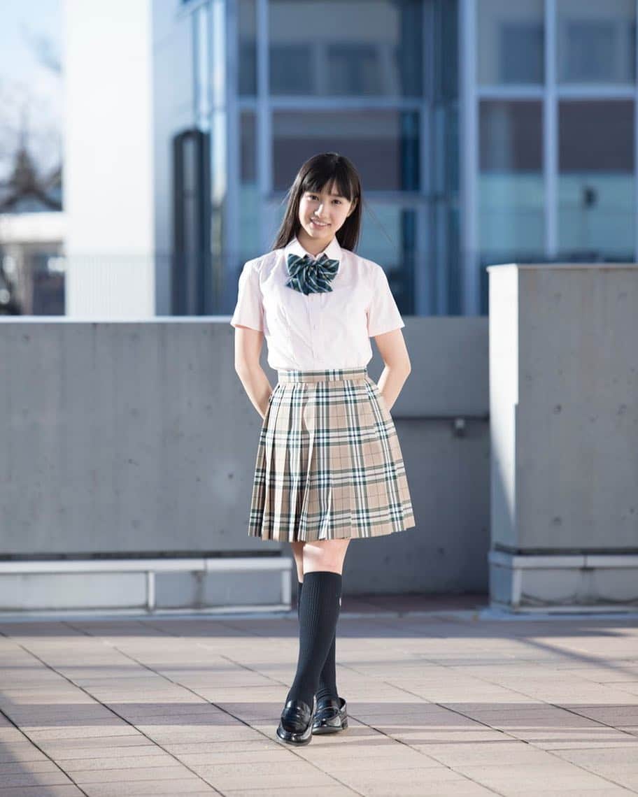 のインスタグラム：「♪サマースカート 10,584円 ♪半袖シャツ 3,888円 ♪リボン 1,944円  #ootd #outfit #coordinate #conomi #instagood #follow #kawaii #制服 #高校生 # 中学生 #学校 #fashion #ファッション #コーディネート #jk #夏服  #instafashion #japanfashion #原宿 #summer #school #schooltime #制服アワード #制服世代 #高 校 #新入学 #野田心優」