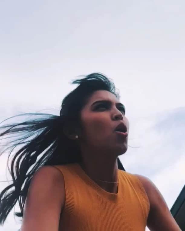 メイン・メンドーサのインスタグラム：「Andyan na yung kalaban! #tiktokphilippines」