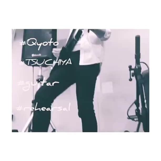 のインスタグラム：「🔈スタジオリハーサル🎸 #Qyoto #TSUCHIYA #guitar #studio #rehearsal #rock #music #japan #OSAKA #live #instagood」