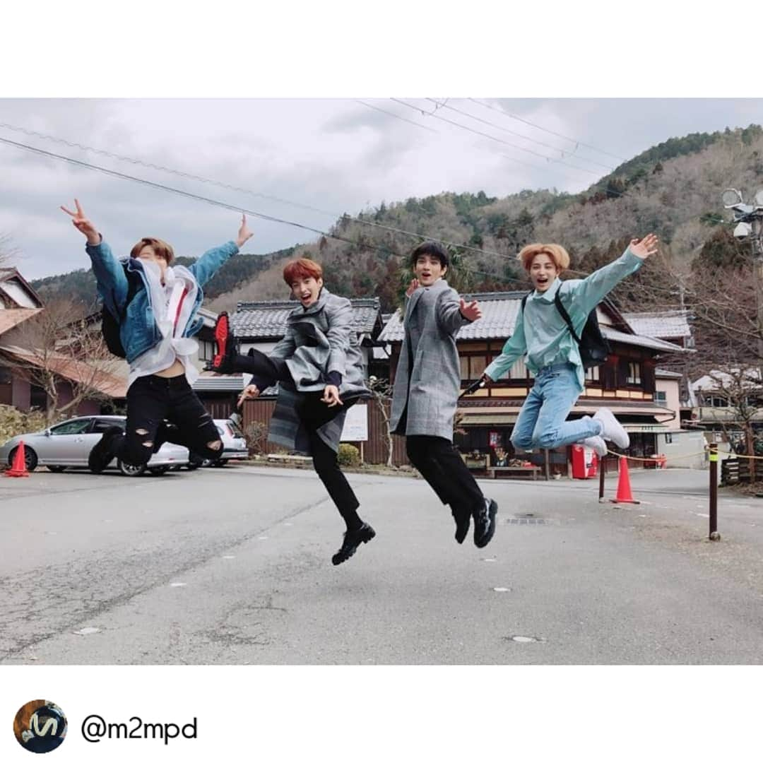 SEVENTEENさんのインスタグラム写真 - (SEVENTEENInstagram)「@m2mpd 그동안 #SVT클럽 을 시청해주신 모든 분들 감사드립니다 🙏🏻 13명의 세븐틴 멤버들과 환이형, 그리고 캐럿들까지! 우리 모두 웃으며 안녕해요 안뇨어어엉 😭🤧🤣 ㅤ #엠피디의 #하트탈탈타임 #끝날때까지끝난게아니다 #SVT클럽_뽀에버 #SEVENTEEN #세븐틴 @saythename_17」6月1日 19時35分 - saythename_17