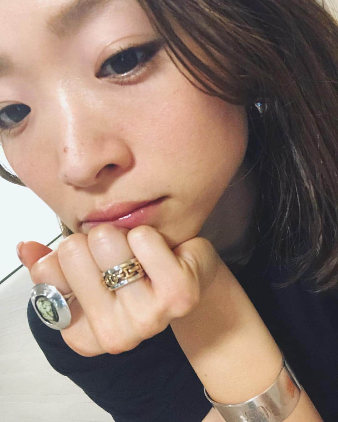 野尻美穂のインスタグラム：「さっき買ったやつ🧡 @jsomotesando  #vintage #hermes #顔はさておき #シェーヌダンクルのコンビを探してたから嬉しすぎる」