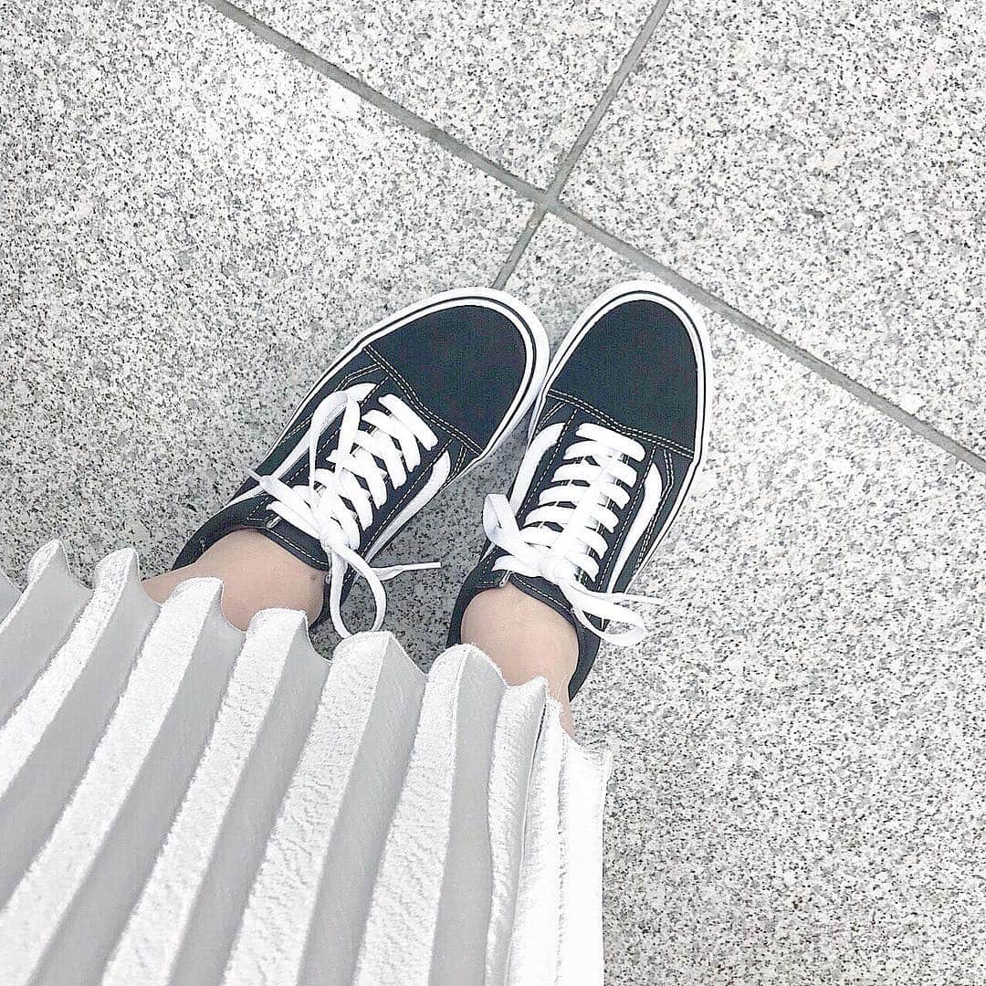 向井地美音さんのインスタグラム写真 - (向井地美音Instagram)「* あしもと。 #vans #sneaker」6月2日 0時01分 - ___mion.m