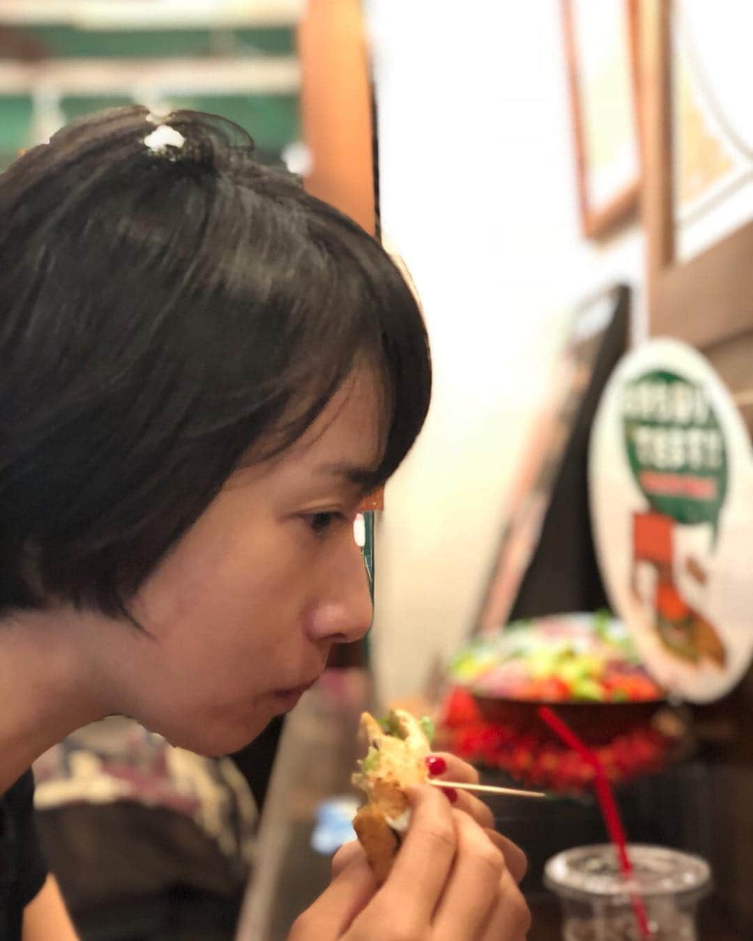 映美くららさんのインスタグラム写真 - (映美くららInstagram)「. ぼー」6月2日 11時57分 - emikurara_official