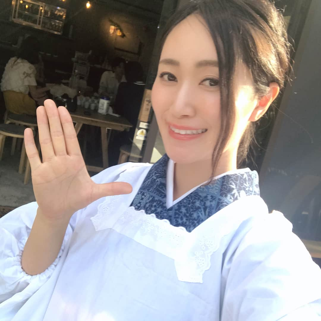 江守沙矢さんのインスタグラム写真 - (江守沙矢Instagram)「またやるよー！ . . . 【江守児玉プレゼンツ！夏のBBQ江守飯&児玉生誕祭】 ‪ .  #江守飯 #児玉酒 イベント第2弾の開催が決定しました！ .  夏だ！BBQ江守飯だ！生誕祭だ！ .  ７月21日土曜日 .  BBQ &児玉アメリア彩 生誕祭 .  8,000円 . 江守飯BBQ ver食べ放題・ソフトドリンク飲み放題 . 3ショット写真撮影付 .  11:30〜受付 . 12:00〜開始予定 . . 江守飯BBQはもちろんのこと、児玉酒、夏のミニゲーム等もご用意してお待ちしております！ . . .  場所:都内某所(完全予約制で予約の方だけに後日ご連絡いたします) . . . .  先着25名限定 .  予約開始中です . . .  event@cinemact.co.jp .  お名前、アドレス、携帯番号、をご記入の上メールしてください . (定員になり次第予約締め切りとさせていただきます)  #江守飯 #児玉酒 #BBQ #イベント #event #飯イベ #手料理」6月2日 12時13分 - saya_emori