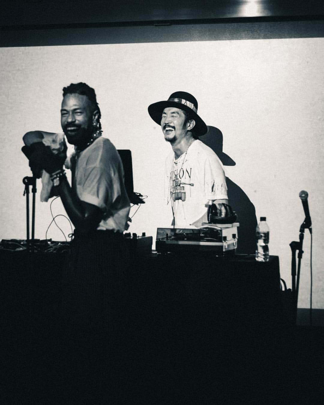 starRoのインスタグラム：「5/8 NOS, Tokyo with @duckwrth 📸 by @leoeatworld」