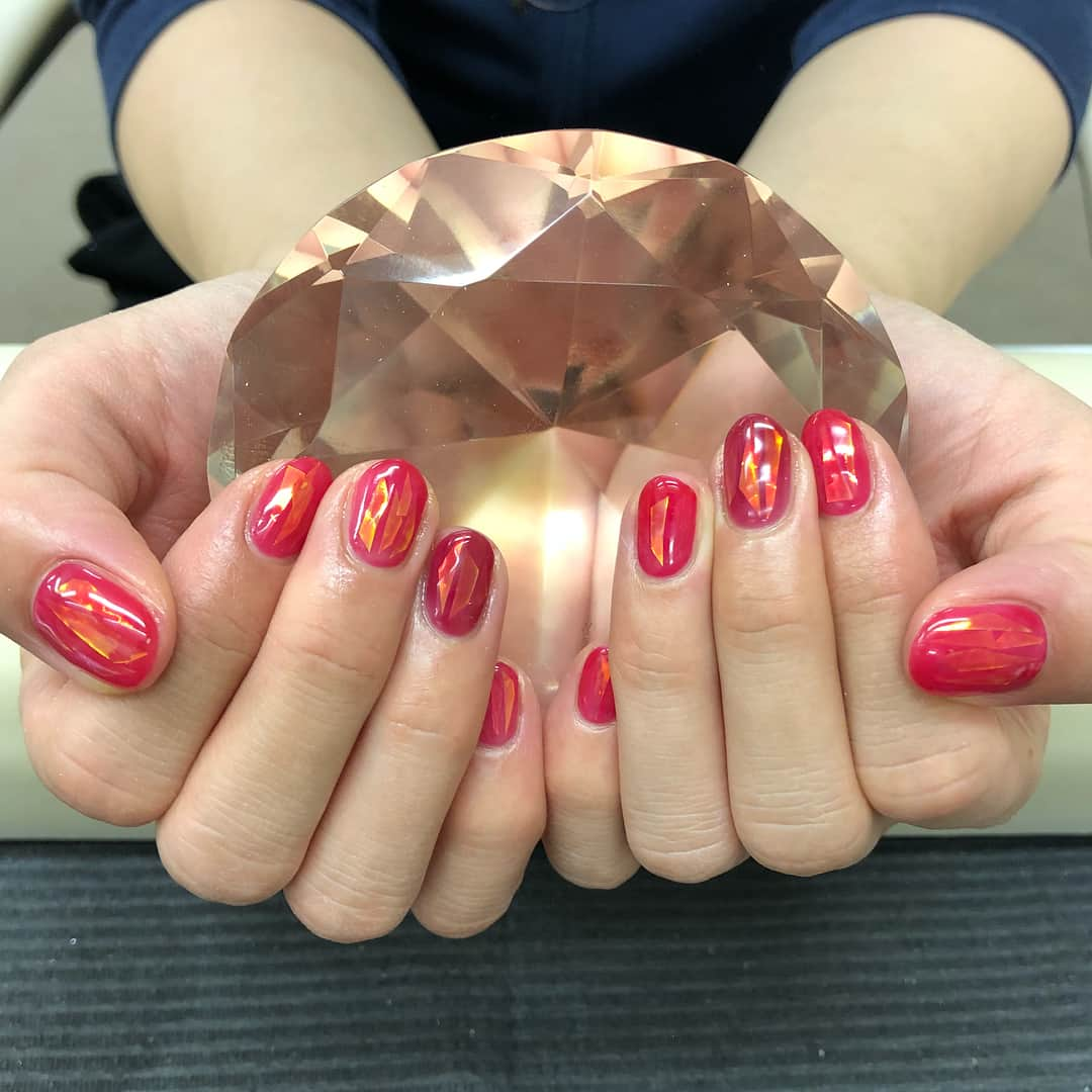 髙橋礼華さんのインスタグラム写真 - (髙橋礼華Instagram)「. . ここ3カ月分のネイル💅❤️❤️ . . #ベイビーズブレス銀座店  #お花ネイル  #赤はユ杯仕様 #ピンクは最新 #やっぱりネイル大好き❤」6月2日 13時19分 - ayataka419