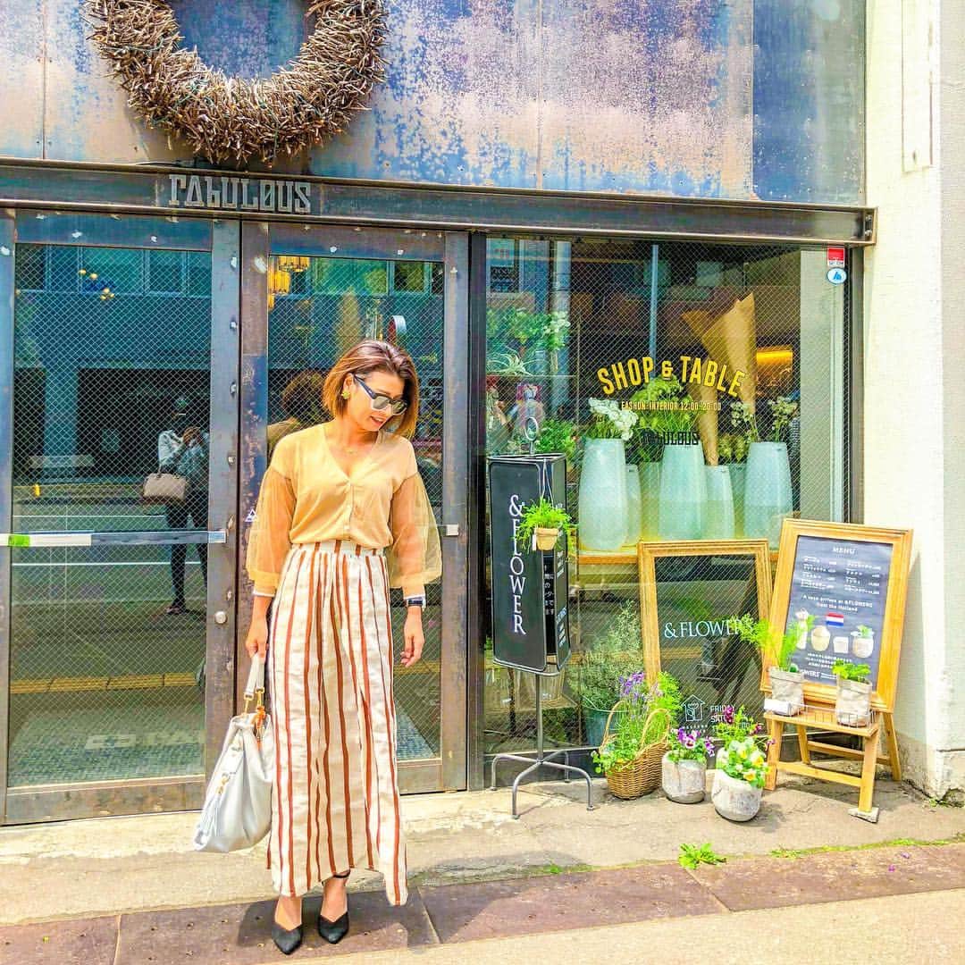 彩海のインスタグラム：「. . 北海道旅行中🌽 . 朝ごはんはオシャレカフェで☕️ . 皆んなと韓国、スペイン、沖縄… といろいろ旅行してるけど本当楽しい♡ . . Photo by @ellencobear . . . . 北海道の皆さん おじゃましています👯‍♀️ . . #北海道#札幌#カフェ#北海道旅行#国内旅行#女子旅#タビジョ #アメリカンラグシー #今日のコーデ」