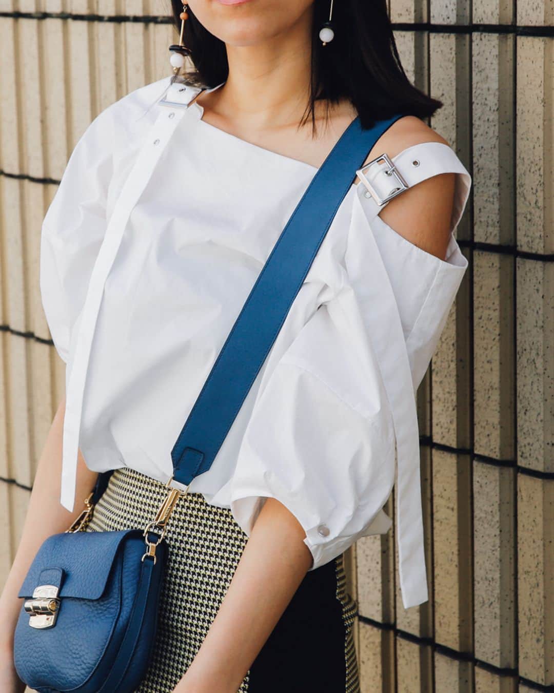 Fashionsnap.comさんのインスタグラム写真 - (Fashionsnap.comInstagram)「: Name 南 愛梨 Shirt #JEANASIS Skirt #OUTROSOL Bag #FURLA Shoes #COMINGATTRACTIONS  #fashionsnap #fashionsnap_women」6月2日 18時55分 - fashionsnapcom
