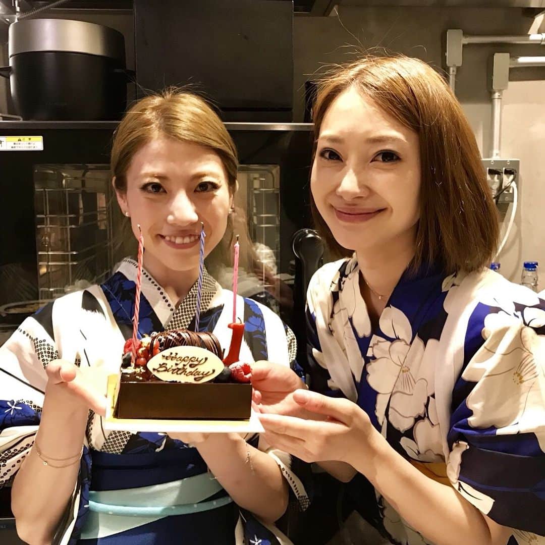 ラリソン彩華さんのインスタグラム写真 - (ラリソン彩華Instagram)「【1988koryoriya@中目黒】 一周年本当に#おめでとう ♡ 可愛い可愛いエリとなっちゃんが二人で営む現代版#小料理屋 💕最高❣️大好き❣️ この中の4人が#品女#出身#濃いめ#メンバー#食べ歩き#飲み歩き#東京グルメ#ディナー#和食#tokyoeats#restaurant#飲酒ダグラム#美人女将#美味しい#オススメ#みんな来てね」6月2日 21時01分 - ayakalarrison