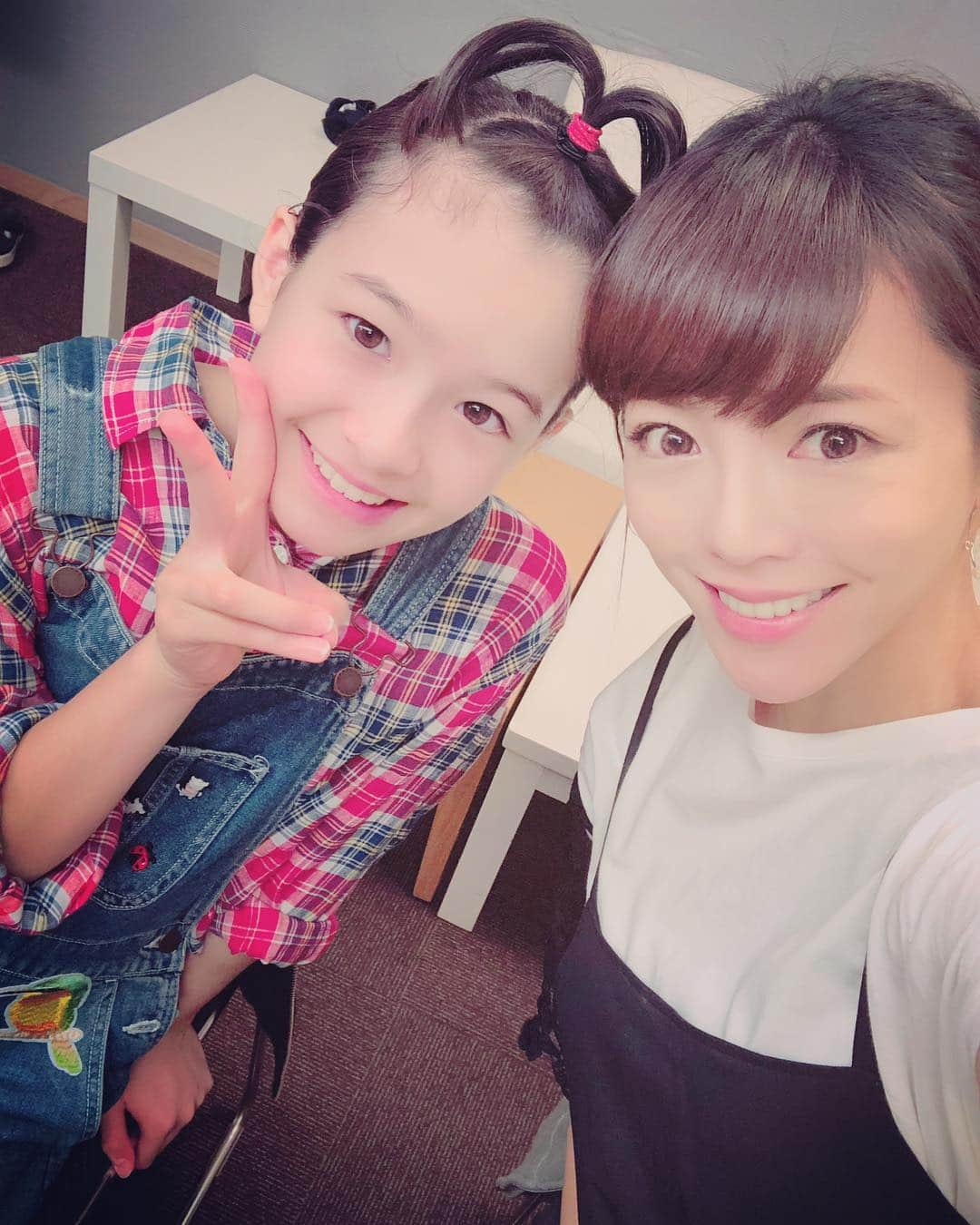 釈由美子さんのインスタグラム写真 - (釈由美子Instagram)「これから昼の部の公演行ってきます！ #まっ透明なAsoべんきょ〜 #劇団Z-Lion #大阪 ABCホール #今日は昼の部12時から #大阪 最終日です #莉帝ちゃんは今日がラスト #完全燃焼で出し切ろう🔥」6月3日 11時47分 - yumikoshaku