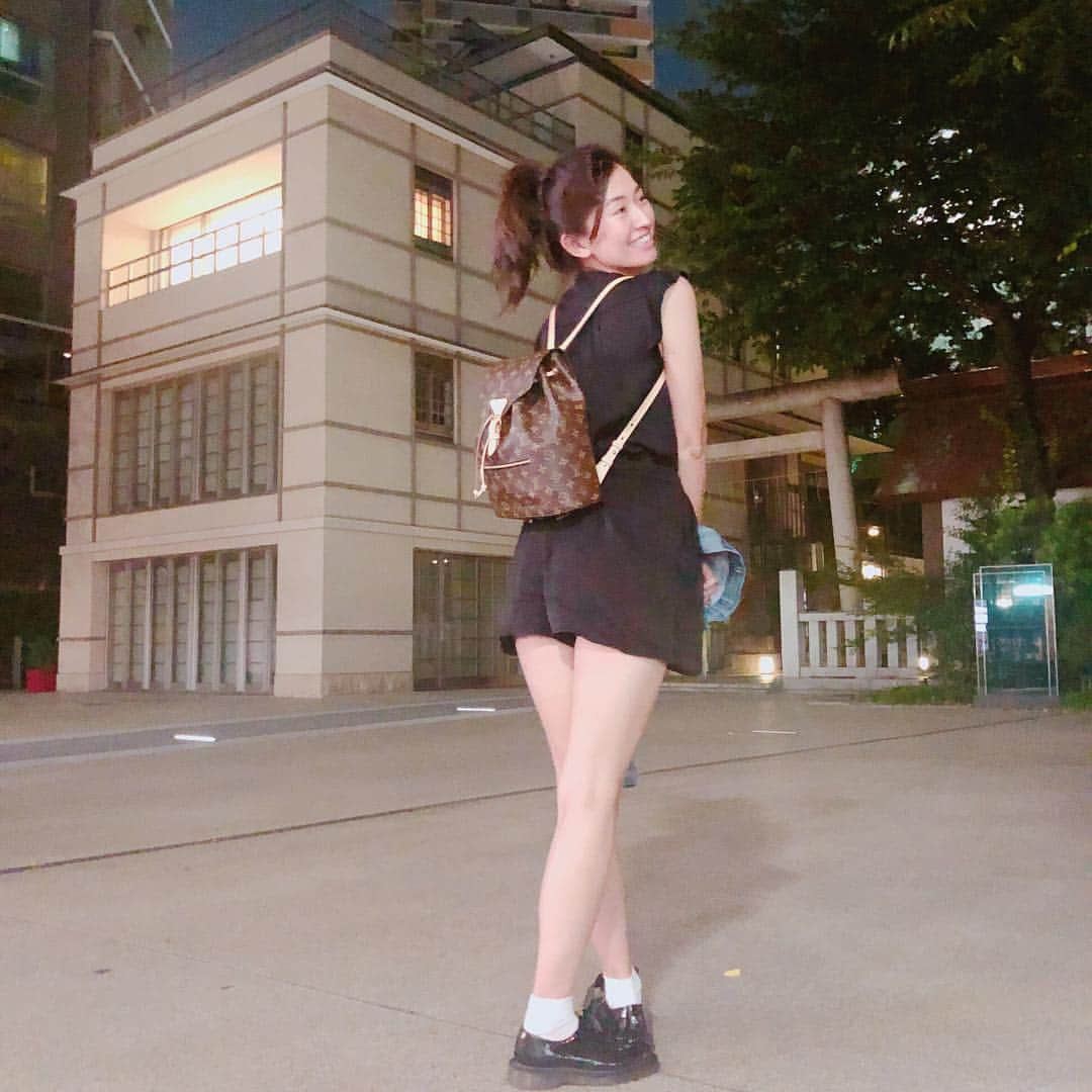 森下千里さんのインスタグラム写真 - (森下千里Instagram)「New bag:) どーーーしても、欲しかったの。 服着るのが楽しみになるね😝 . . #bag #LV #ootd #life #一周戻って  #コーデしやすい #live #love #style」6月3日 15時57分 - morishitachii