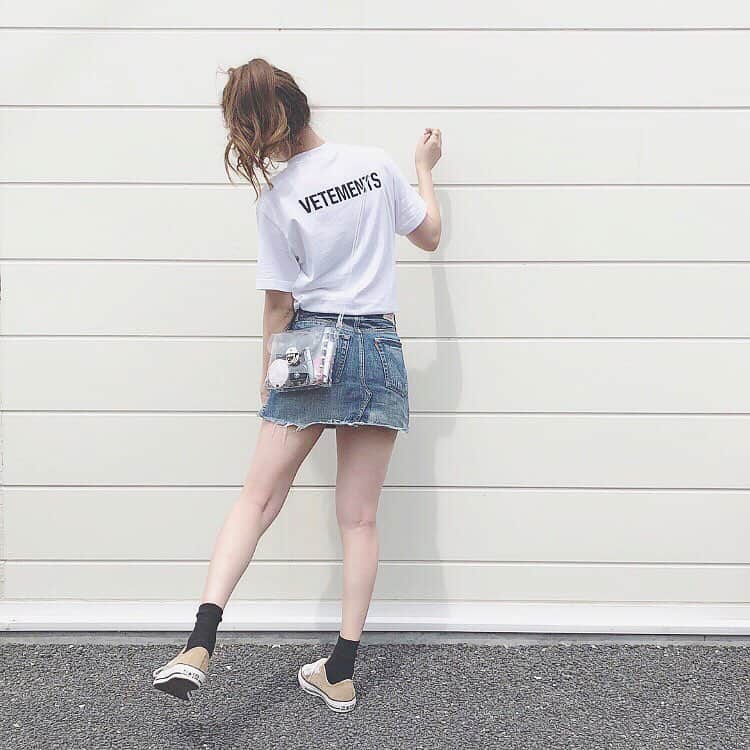 Maiさんのインスタグラム写真 Maiinstagram Ootd Vetements デニムスカート Converse コンバース ポシェット Moussy マウジー コーディネートの詳細はブログに書いてます 6月3日 17時22分 Maimaimai1016