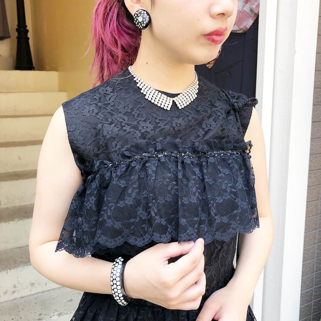 NUTTY Vintage&Collectibleさんのインスタグラム写真 - (NUTTY Vintage&CollectibleInstagram)「-NUTTY VINTAGE FORMAL&WEDDING FAIR- Instagram@nutty_boutiqueにてパーティー向けのblack dressをご紹介しております。 是非ご覧くださいませ。 . #nutty#vintageshop#boutique#osaka#horie#japan#ootd#fashion#vintagestyle#vintagefashion#vintagewear#used#vintage#大阪#堀江#南堀江#古着#古着屋#古着女子#ヴィンテージ#ビンテージ#ootd#コーディネート#coordinate#ファッション#大阪古着#ヴィンテージショップ#60s#blackdress#jewelry」6月3日 18時38分 - nutty_vintage