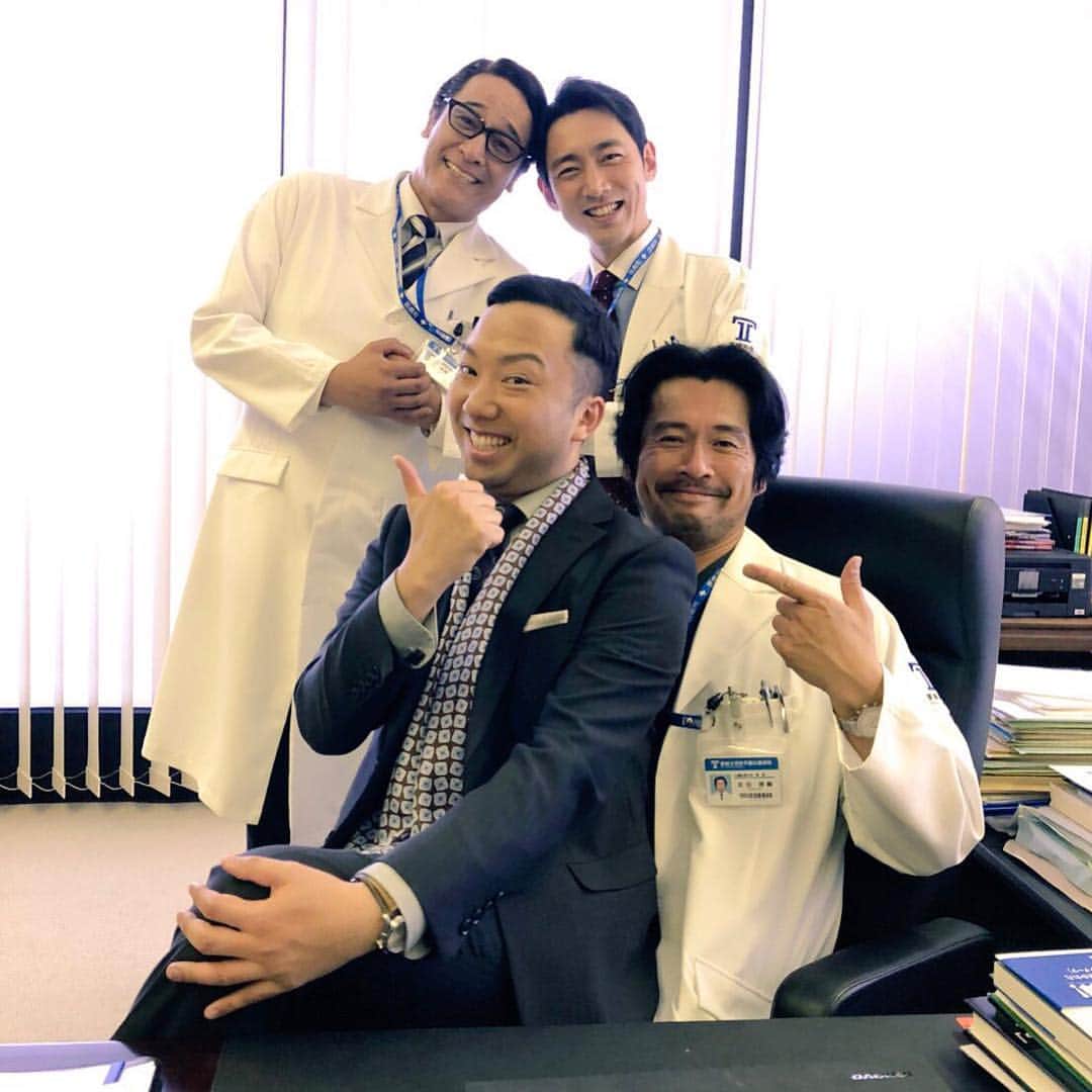 Tbs ブラックペアン さんのインスタグラム写真 Tbs ブラックペアン Instagram 第7話放送まであと3時間 本日放送の第7話にはゲスト シソンヌ の 長谷川忍 さんも登場 渡海先生との対峙をお楽しみに ブラックペアン Tbs ダビンチポーズして