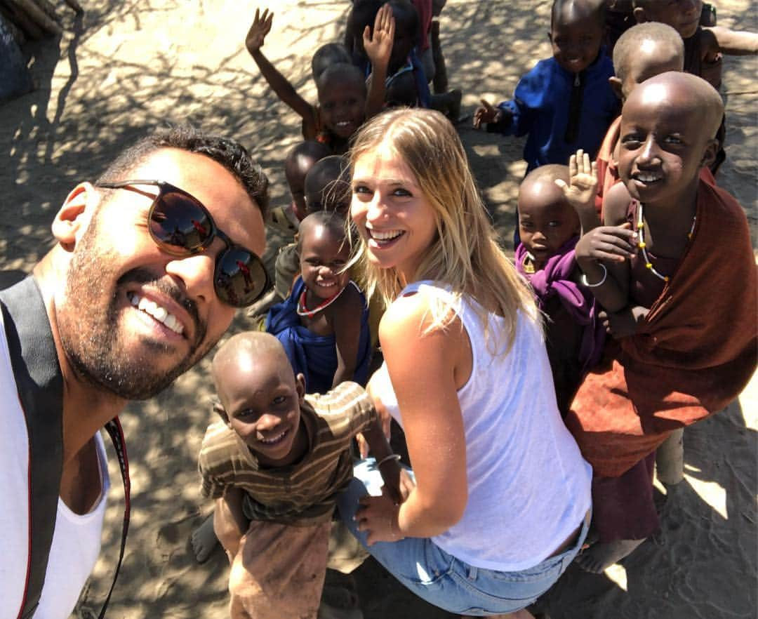 マーヴィン・マティプさんのインスタグラム写真 - (マーヴィン・マティプInstagram)「#twoyearanniversary with the #whitemassai #beautifulafrica #beautifultanzania #massai #school #safari #serengetipark #wonderfulplaces」6月4日 3時06分 - themarvmarv