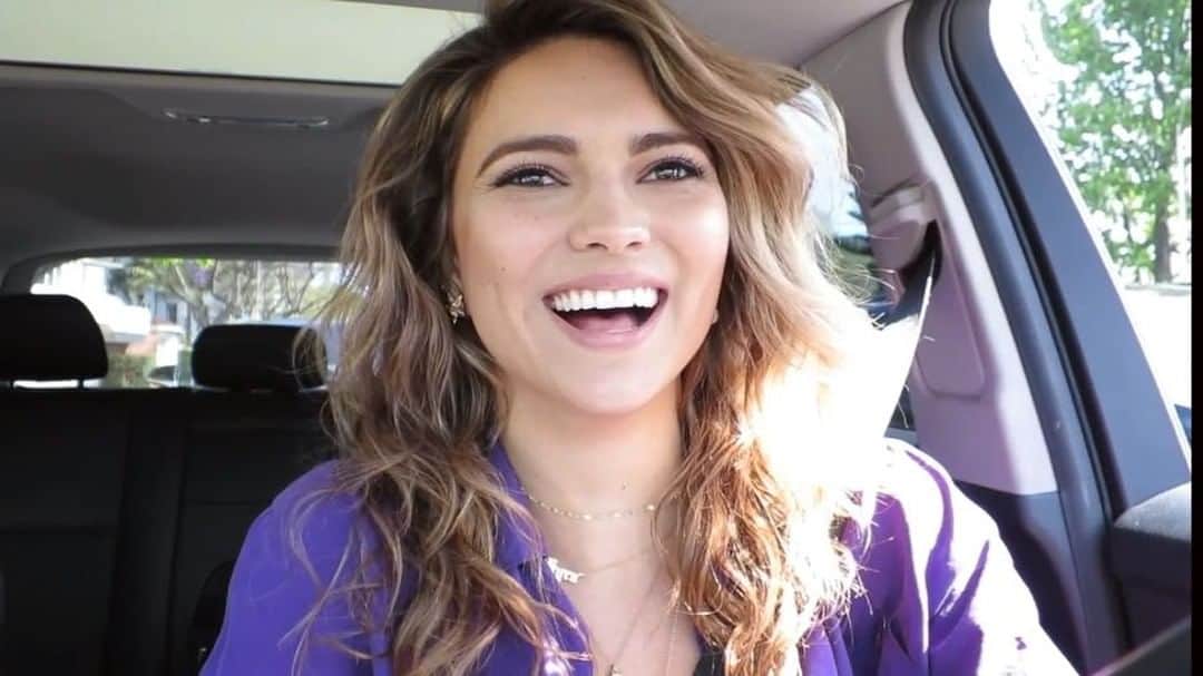 キラ・サントーロのインスタグラム：「Y’all requested & I delivered. Link in bio, go watch ya girl be a crazy person🤪」