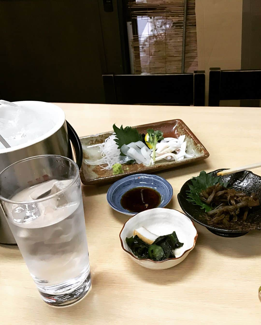 山本幹宗さんのインスタグラム写真 - (山本幹宗Instagram)「一人飲みおじさん」6月4日 10時05分 - kanji23