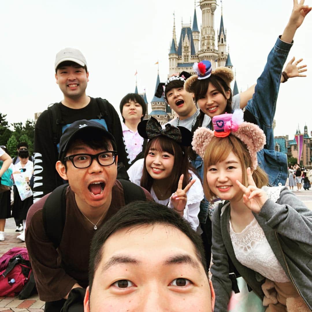 CO-DAのインスタグラム：「この前みんなとディズニー行った時の写真！いやーはしゃいだはしゃいだw」