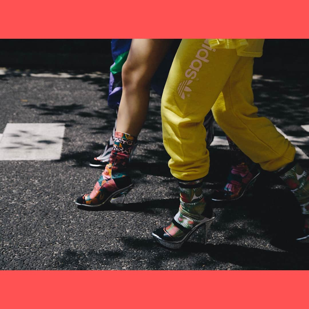 須田アンナさんのインスタグラム写真 - (須田アンナInstagram)「. #Repost @sudannayuzuyully__ with @get_repost ・・・ . STANCE & SANDALS @eyescream_mag  #socks #SYY 🧦🧦🧦💕」6月4日 20時36分 - annastagram.official