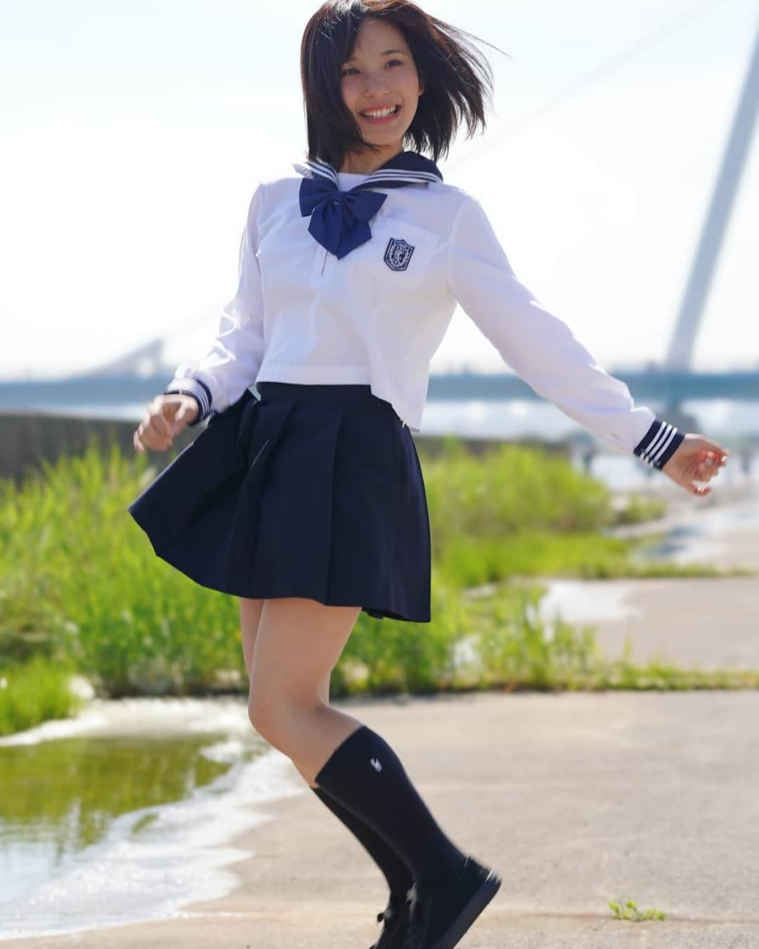 森實りこさんのインスタグラム写真 - (森實りこInstagram)「ジャンプ連写📷﻿ 何回も何回も飛んだ甲斐があった💭﻿ ﻿ #25過ぎても制服が着たい﻿ ﻿ #制服#セーラー服#コスプレ#ジャンプ#インスタ映え#jk#偽jk#ポートレート#ポートレート部#ポートレートモデル#ポートレート女子#童顔#葛西臨海公園#撮影#撮影会#撮影会モデル#fresh撮影会#フレッシュ撮影会#人像#写真好きな人と繋がりたい#ファインダー越しの私の世界#cosplay#cosplayer#japanesegirl#asianmodel#asiangirl#jumping﻿ ﻿ 制服着るといい歳してはしゃいでしまう。﻿ (いい歳して制服着ること自体はしゃいでる🤦🏻‍♀️)」6月4日 21時15分 - ricozane