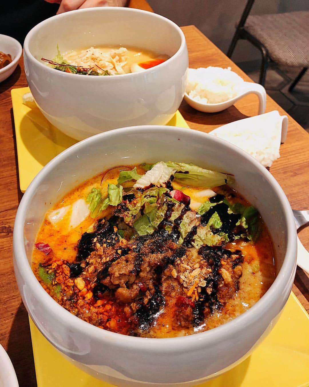 シャウラのグルメインスタ