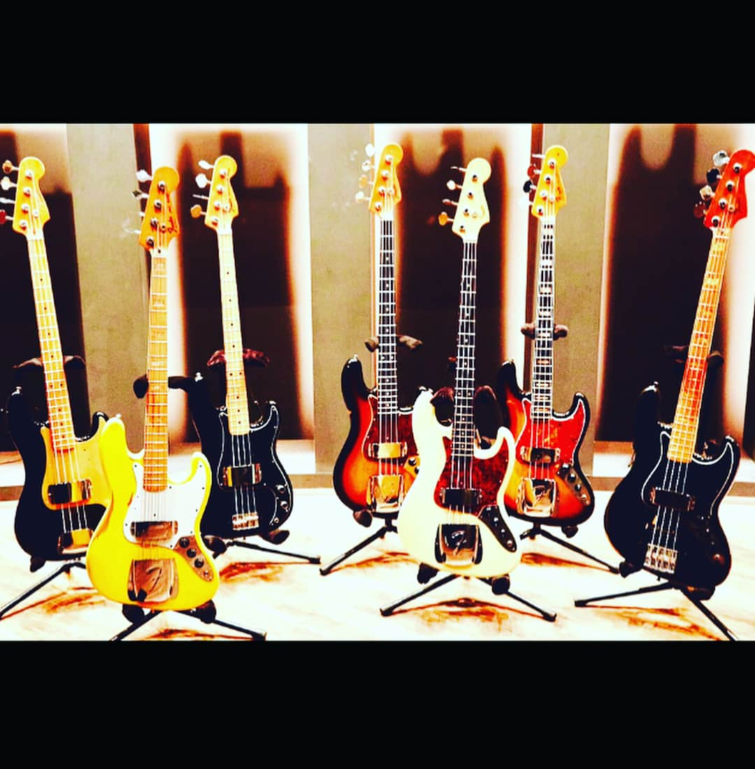 日野賢二さんのインスタグラム写真 - (日野賢二Instagram)「My Fender Axes 僕のふぇんだー コレクション、はちょっと 変だ〜 だから 大変だ〜 #fender #fenderbass  #fenderjazzbass #fenderprecision  #fenderpbass #fenderamp  #vintagefender #bassguitar  #bass #bassist  #bassplayer  #fenderamp #fenderbassman #jinobass #kenjihino #instabass #bassman #kenjijinohino #instabass #bassporn #bassmagazine #bassist  #日野賢二 #日野ジノ賢二 #日野jino賢二 #日野賢二jino  #フェンダー #ジーノ #ジャズベース #プレベ #プレシジョンベース #フェンダーベースマン #ベースマガジン ＃モナコイエロー」6月5日 2時17分 - jinobass