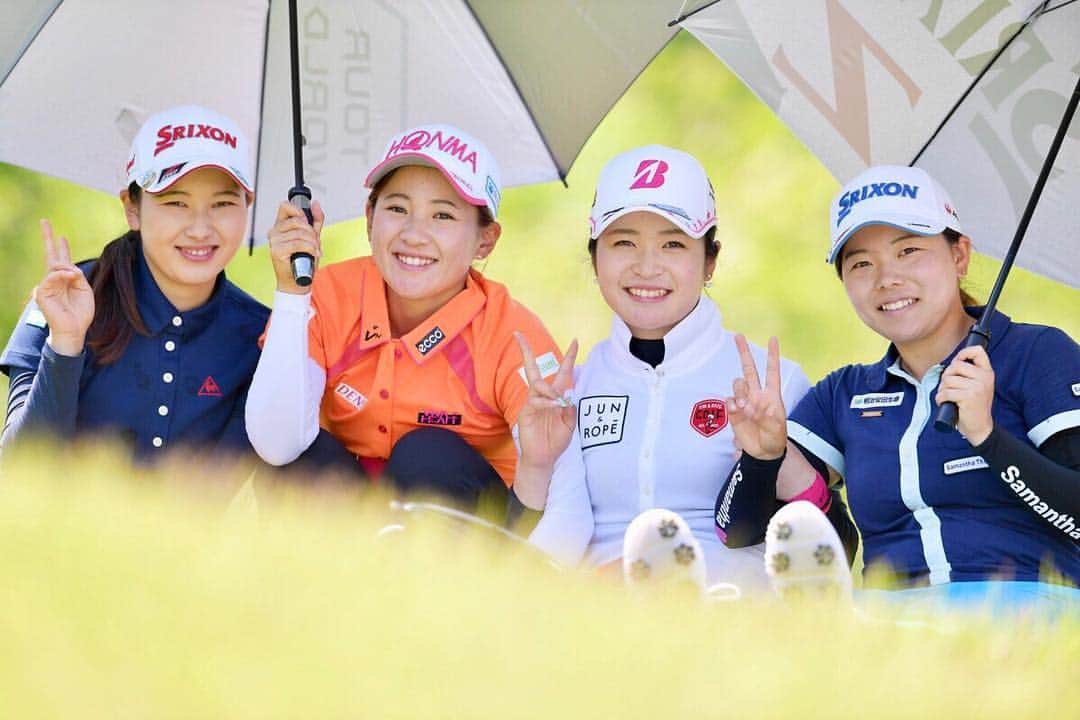 のインスタグラム：「これがあった😅 北海道→東京→福岡→鹿児島 #小祝さくら #永井花奈 #1号♡#三ヶ島かな  #勝みなみ」