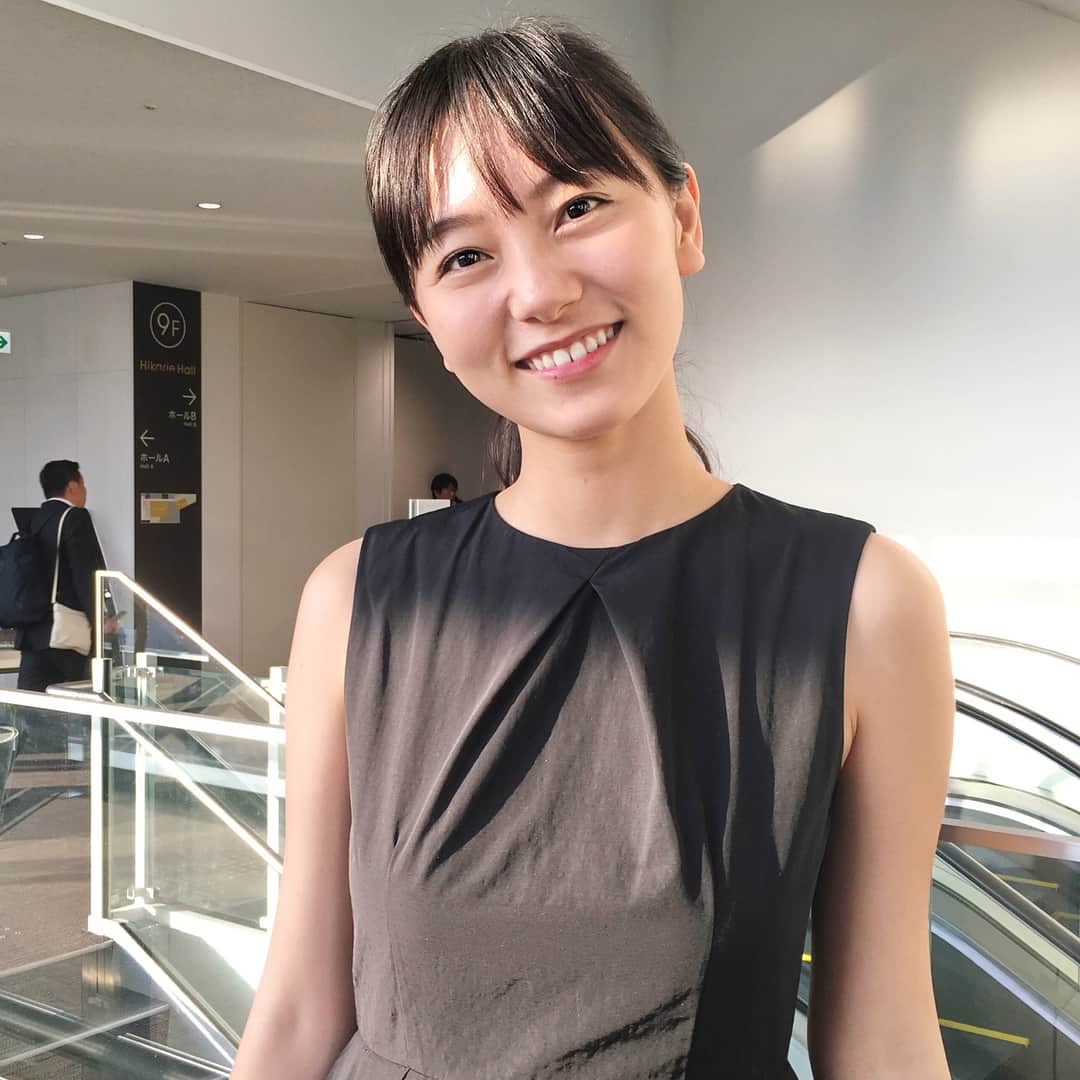 工藤綾乃のインスタグラム：「ショートショートフィルムフェスティバルにちょっこり行ってきました👍写真はお世話になっている平林監督と勝俣さん！！ そして今夜TBSにて 有田哲平の夢なら醒めないで放送だよ！みてみてみてね！」