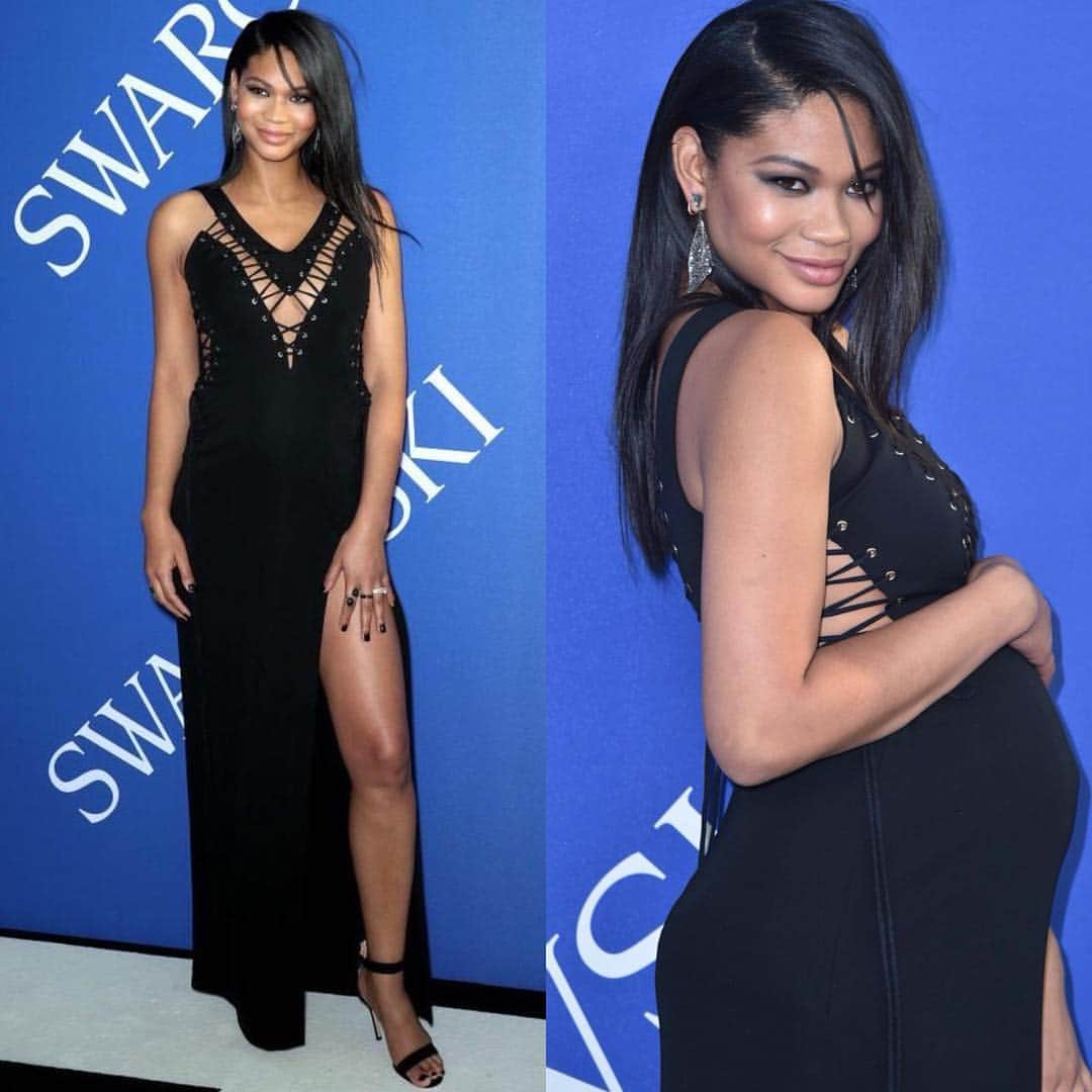 シャネル・イマンのインスタグラム：「30 weeks 👼🏽 @cfda ✨2018 #cfdaawards」