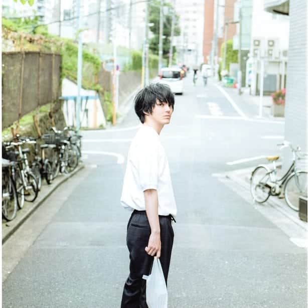日向瑠菜のインスタグラム：「最近すごくお気に入りの画像です。  遣都くんの沼にハマってしまいました☺︎ #林遣都」