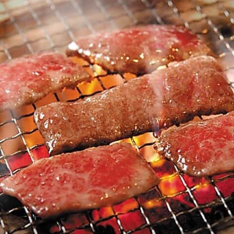 かるび家三宮店のインスタグラム：「今日から雨ですね ムシムシした毎日ですが 焼き肉でそんな空気も飛ばしましょう #梅雨 #雨 #焼き肉 #三ノ宮 #カルビ #かるび家 #かき氷🍧」