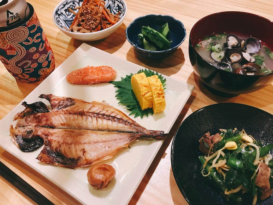 SEIRAさんのインスタグラム写真 - (SEIRAInstagram)「昨日の夜ごはん¨̮♡ Ψ( 'ч'♡ ) 昨日が和食だったから今日は洋食にする✨ そして今日は、主人 @tadatetsu のBD イヴ~~~💕💕 娘とお祝い計画中🙈💗😘 #おうちご飯 #おうち時間 #よるごはん #夜ご飯 #ごはん記録 #ばんごはん #きろく」6月6日 9時50分 - official.seira