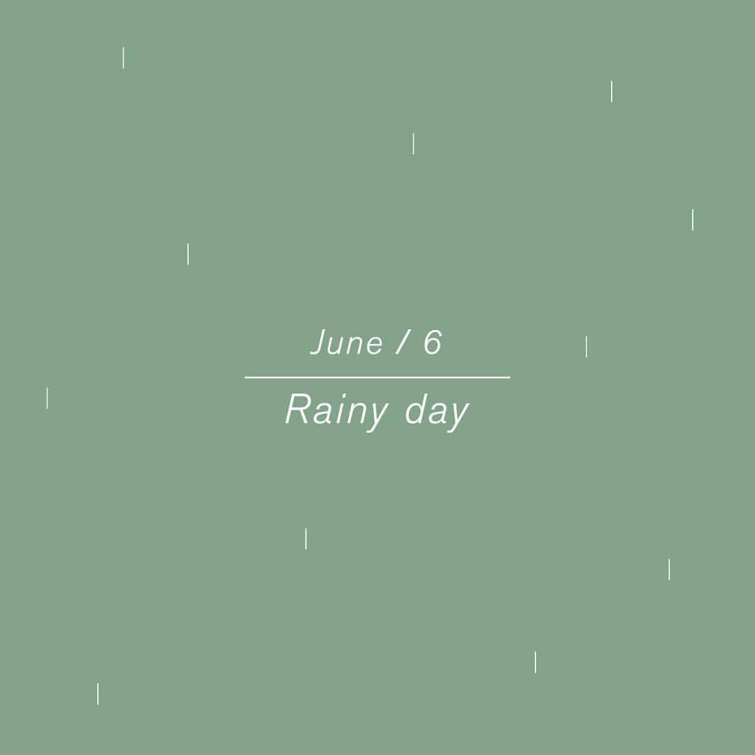 のインスタグラム：「Someday in the rain. ⠀⠀ ある雨の日のこと。 ・ ・ #FULLERY #BOTANICAL #fullerybotanical #フレリー #フレリーボタニカル #ボタニカル柔軟剤 #rainy #雨の日 #☔️ @fullery_botanical」