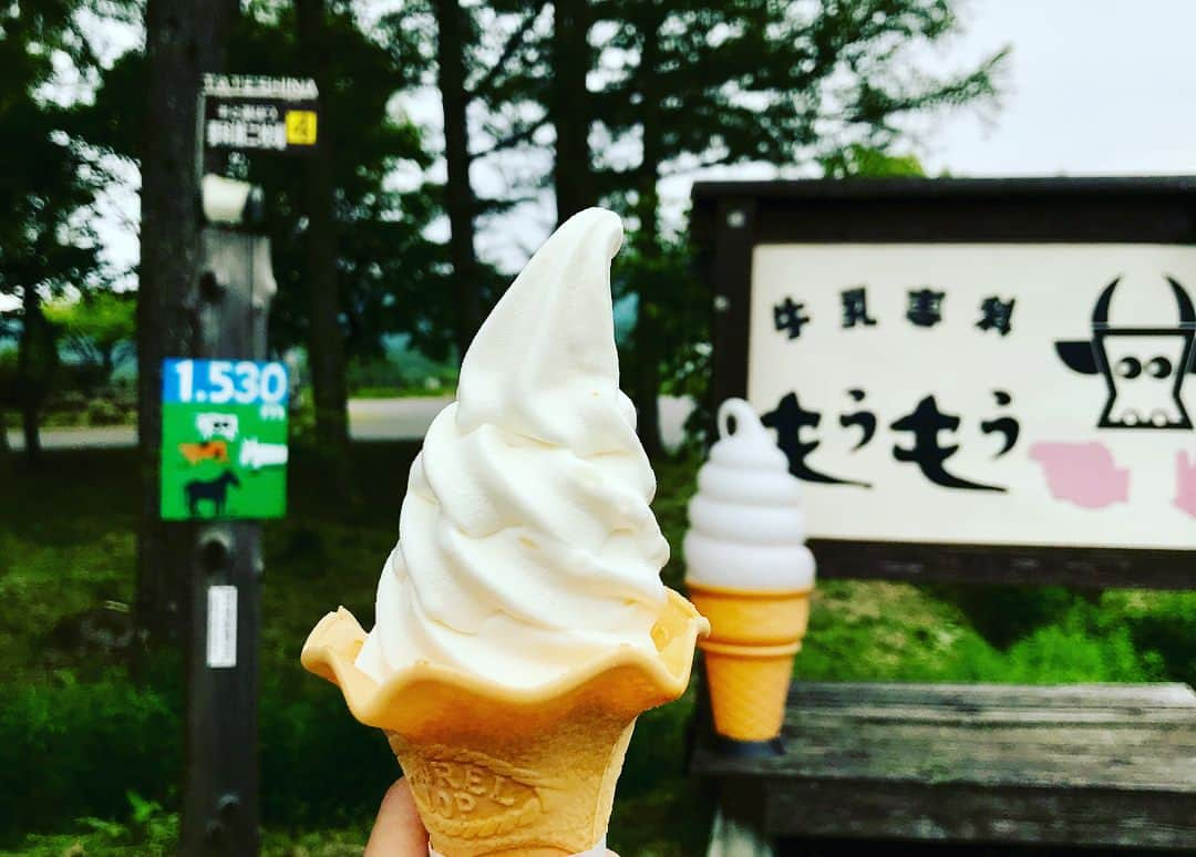 湯田友美さんのインスタグラム写真 - (湯田友美Instagram)「夢の教室 by JFA⚽️ ユメセンで、長野県立科町へ行ってきました！ 子供達と本気で遊んで、本気で学ぶ時間。 毎回、言葉では言い表せない経験😊 立科町、ランニングのコースも最高でした🍦 標高またまた1500m！！！🤣 ・ I go back to junior high school student🤣ha This is dream project for children by JFA😊 #夢の教室 #ユメセン #JFA #長野 #立科町 久々の#給食 #juniorhighschool #lunchtime #Nagano #Tateshina」6月7日 17時15分 - yudatomomi