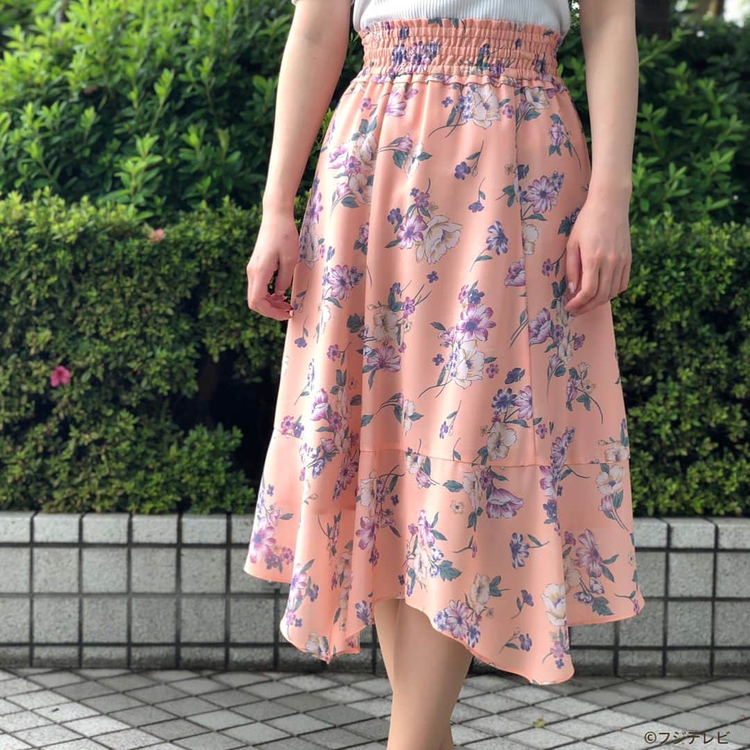 フジテレビ「めざましテレビ」さんのインスタグラム写真 - (フジテレビ「めざましテレビ」Instagram)「6月7日（木）きょう何着て行く？ ・ ファッション雑誌CanCamとコラボした お天気コーナー「きょう何着て行く？」 阿部華也子ちゃんの毎日のコーデを紹介♪ ・ 【きょうのコーデ】 カットソー→#PROPORTIONBODYDRESSING 5500円 スカート→#JILLbyJILLSTUART 1万2800円 靴→#セヴントゥエルヴサーティ 2万1000円 ピアス→#ヴイエー ヴァンドーム青山  1万2000円 ネックレス→#ヴイエー ヴァンドーム青山  2万7000円 ・ 【コーデのポイント】 今日のポイントはフラワープリントのスカート✨ トレンドのシャーリングをウエストに使い 裾に向かってふんわり広がるフレアシルエットは かわいいだけでなく体型カバー効果もあるうれしいデザイン🎀 トップスをリブカットソーでコンパクトに まとめるとさらにスタイル アップできますよ🙆 ・ #めざましテレビ #きょう何着て行く？ #阿部華也子 #今日のコーデ#コーデ #CanCam #今日のファッション#ootd #きょう何着て行く？は月〜金朝6時22分ごろ放送！」6月7日 12時18分 - mezamashi.tv