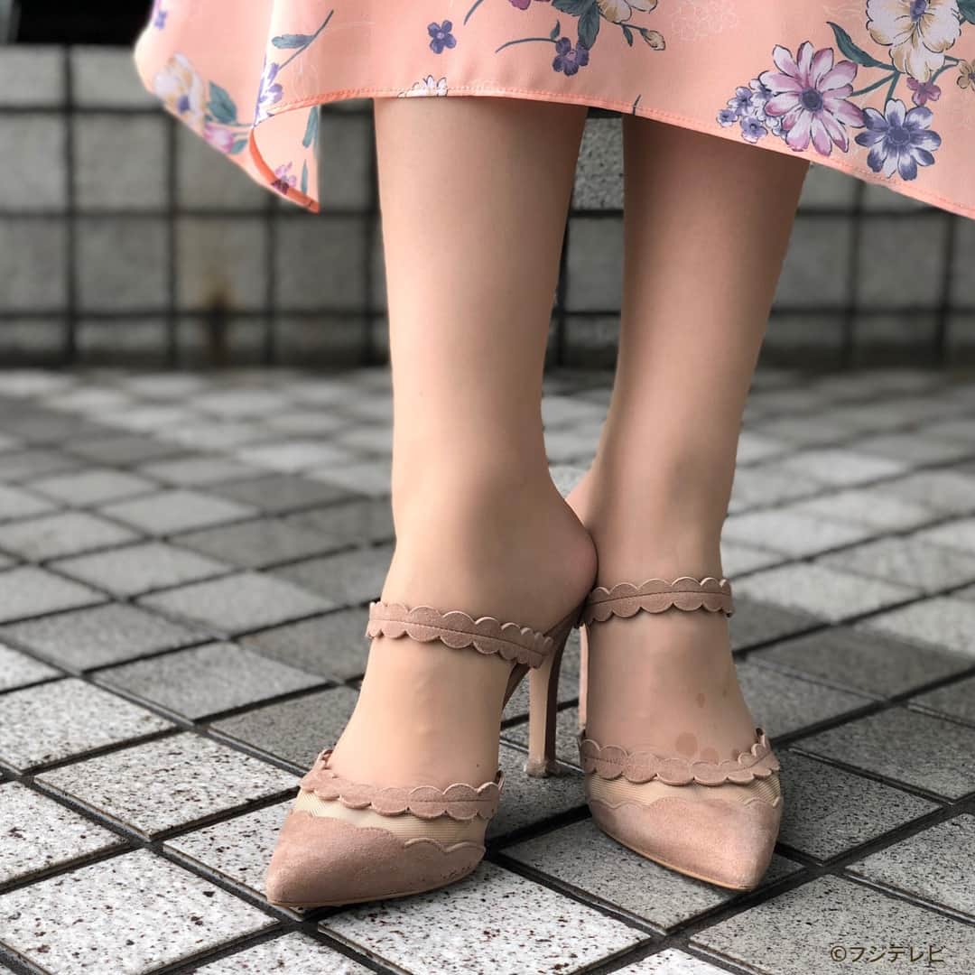 フジテレビ「めざましテレビ」さんのインスタグラム写真 - (フジテレビ「めざましテレビ」Instagram)「6月7日（木）きょう何着て行く？ ・ ファッション雑誌CanCamとコラボした お天気コーナー「きょう何着て行く？」 阿部華也子ちゃんの毎日のコーデを紹介♪ ・ 【きょうのコーデ】 カットソー→#PROPORTIONBODYDRESSING 5500円 スカート→#JILLbyJILLSTUART 1万2800円 靴→#セヴントゥエルヴサーティ 2万1000円 ピアス→#ヴイエー ヴァンドーム青山  1万2000円 ネックレス→#ヴイエー ヴァンドーム青山  2万7000円 ・ 【コーデのポイント】 今日のポイントはフラワープリントのスカート✨ トレンドのシャーリングをウエストに使い 裾に向かってふんわり広がるフレアシルエットは かわいいだけでなく体型カバー効果もあるうれしいデザイン🎀 トップスをリブカットソーでコンパクトに まとめるとさらにスタイル アップできますよ🙆 ・ #めざましテレビ #きょう何着て行く？ #阿部華也子 #今日のコーデ#コーデ #CanCam #今日のファッション#ootd #きょう何着て行く？は月〜金朝6時22分ごろ放送！」6月7日 12時18分 - mezamashi.tv